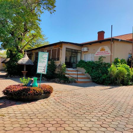 Golden Days Lodge Livingstone Ngoại thất bức ảnh