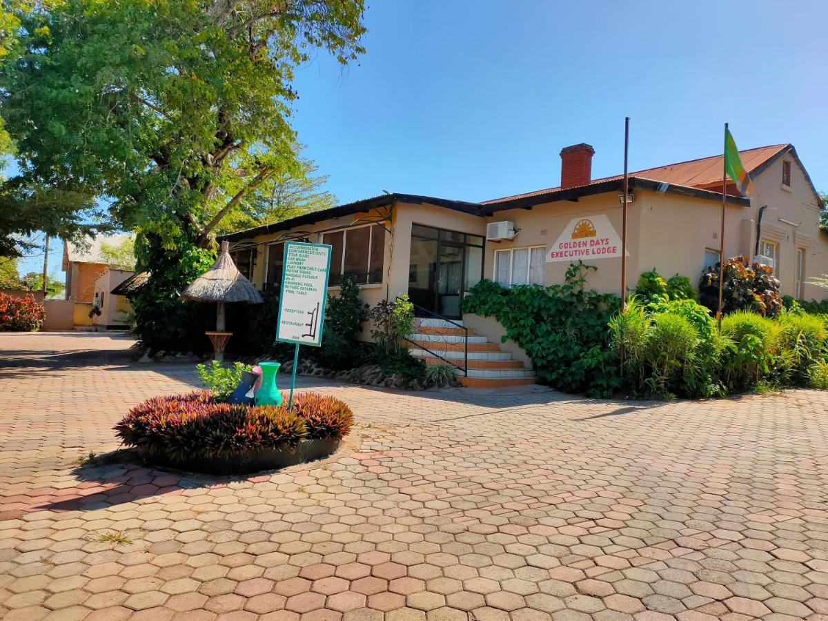 Golden Days Lodge Livingstone Ngoại thất bức ảnh