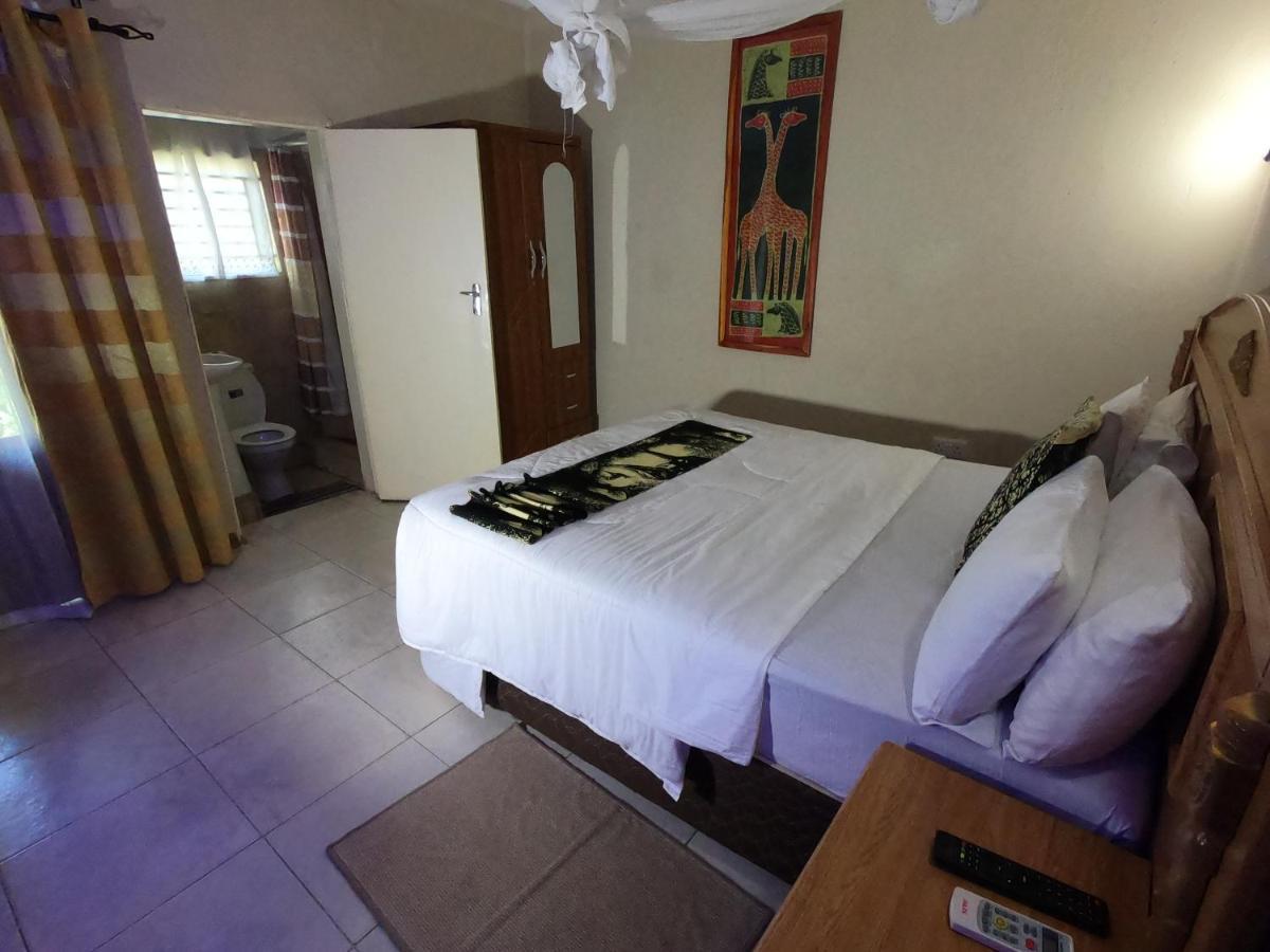 Golden Days Lodge Livingstone Ngoại thất bức ảnh