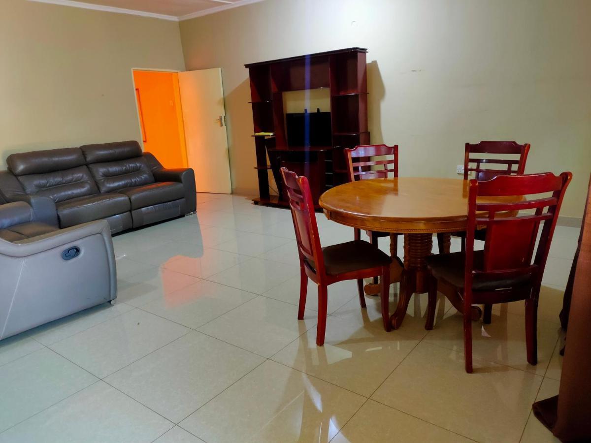 Golden Days Lodge Livingstone Ngoại thất bức ảnh