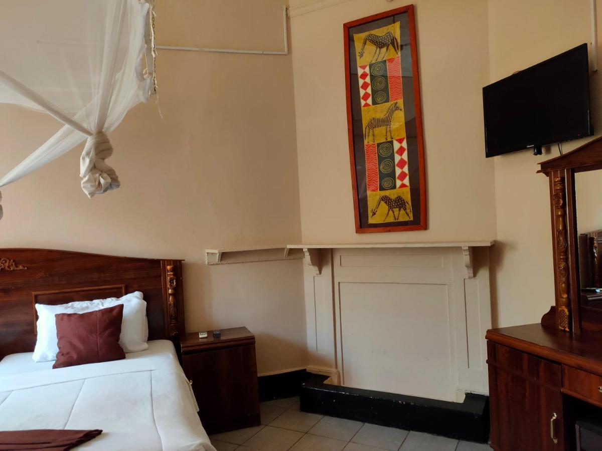 Golden Days Lodge Livingstone Ngoại thất bức ảnh