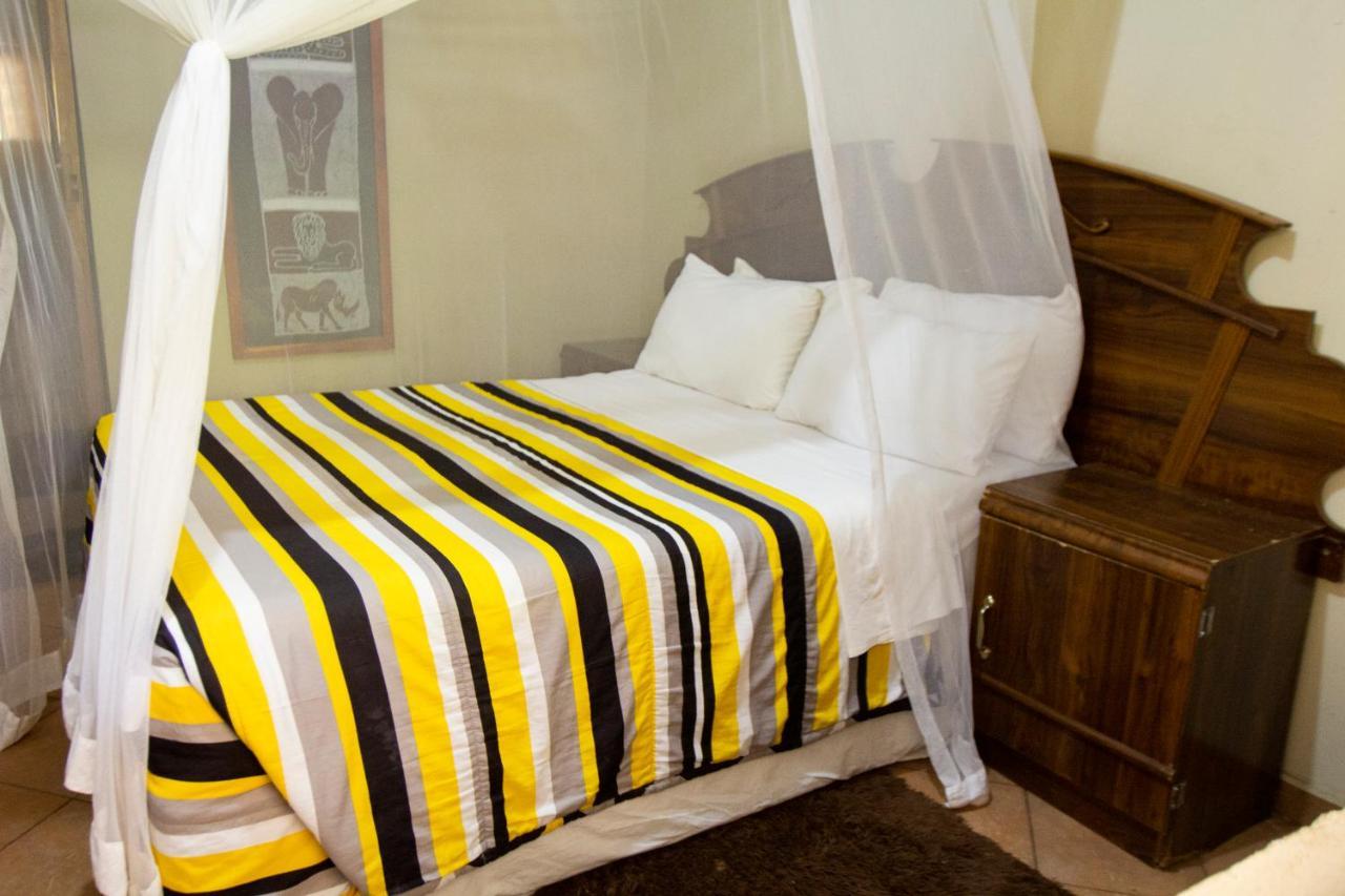 Golden Days Lodge Livingstone Ngoại thất bức ảnh