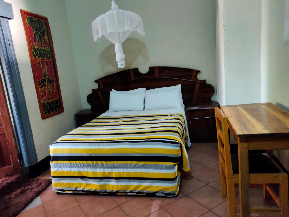 Golden Days Lodge Livingstone Ngoại thất bức ảnh
