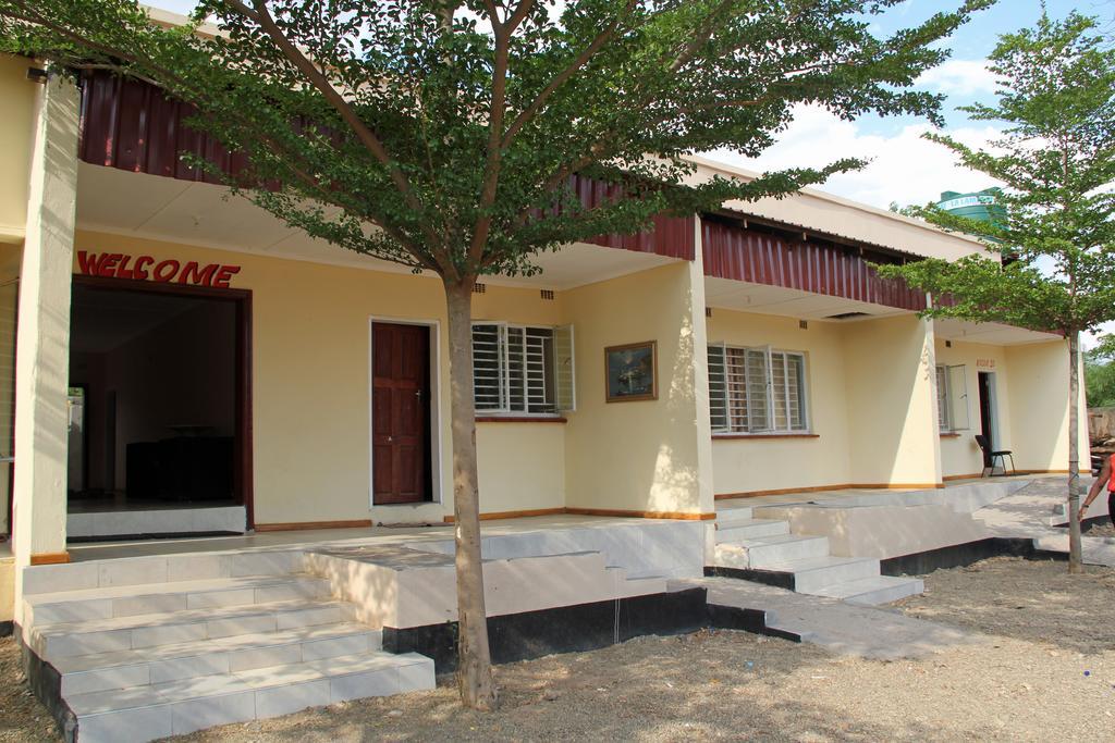 Golden Days Lodge Livingstone Ngoại thất bức ảnh